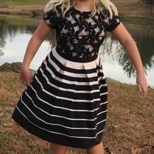 Danny and Nicole dress size 10